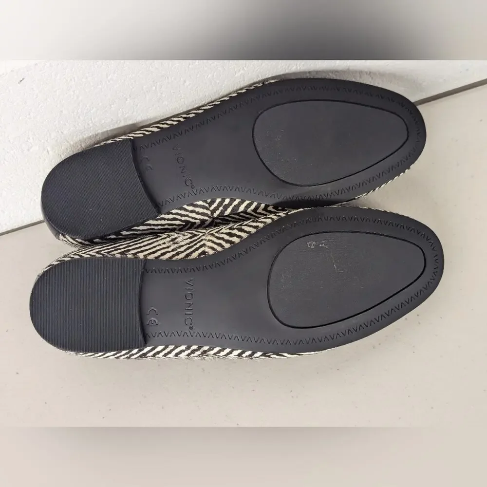new VIONIC WILLA SLIP ON FLAT WOMEN'S black 🖤 and white 🤍 Chevron printed